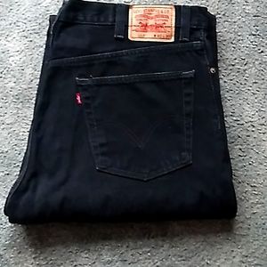 LEVI'S BLACK JEANS